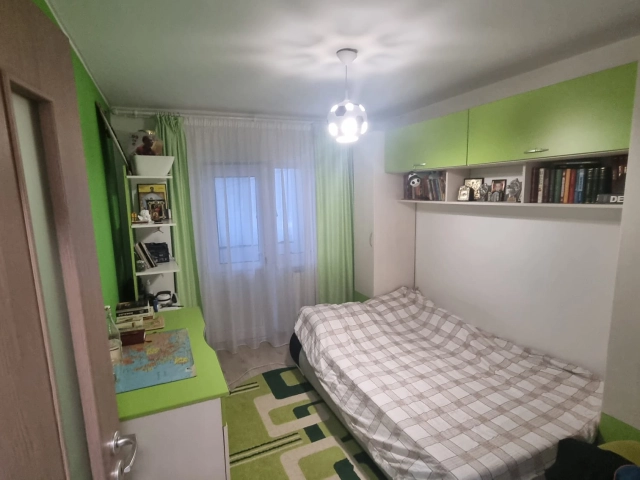 Apartament 4 camere - Nicolina