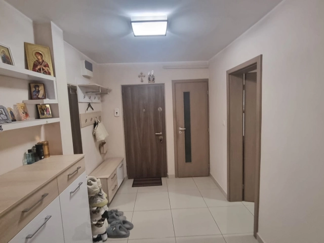 Apartament 4 camere - Nicolina
