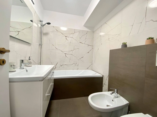 Apartament 4 camere - CUG