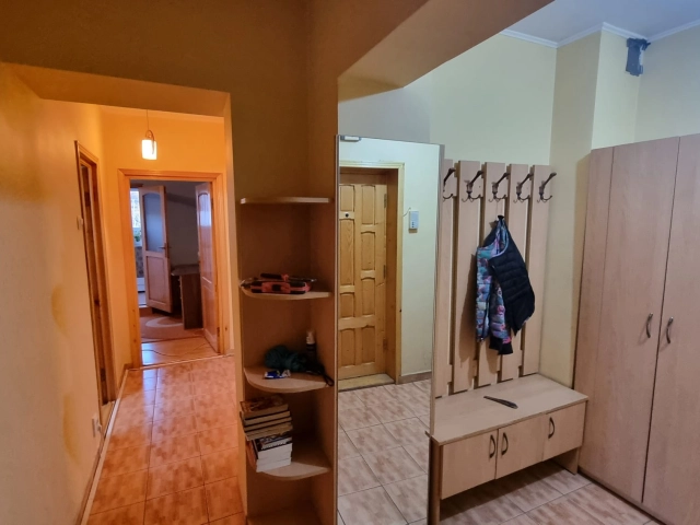 Apartament 3 camere - Nicolina
