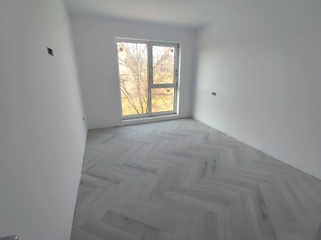 Apartament 3 camere - Nicolina